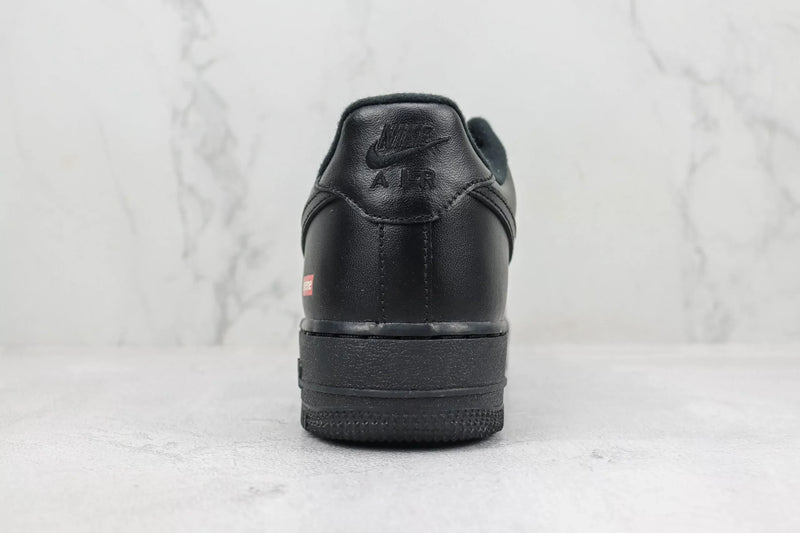 AIR FORCE 1 SUPREME BLACK