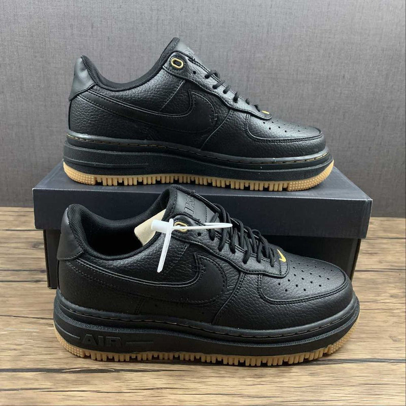 AIR FORCE 1 LUXE BLACK GUM